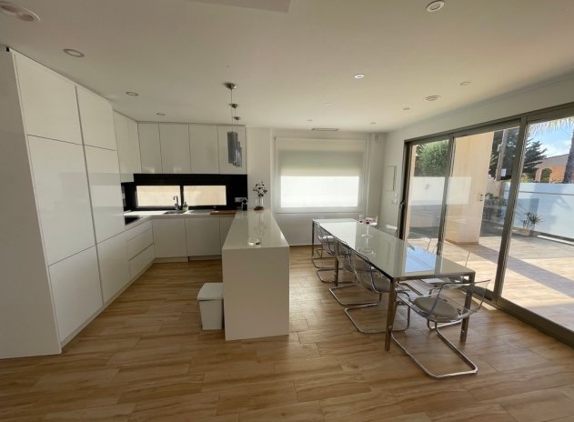 Wiederverkauf - Villa - Mar de Cristal