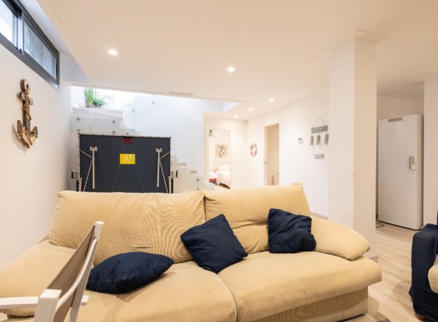 Wiederverkauf - Villa - Orihuela