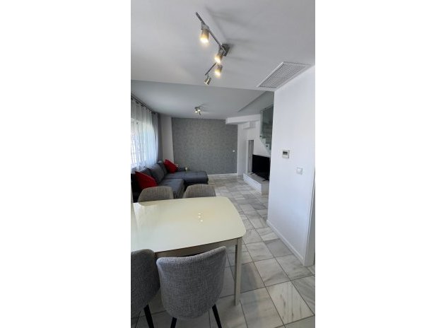 Revente - Maison mitoyenne - Torrevieja