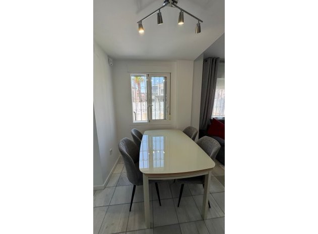 Revente - Maison mitoyenne - Torrevieja