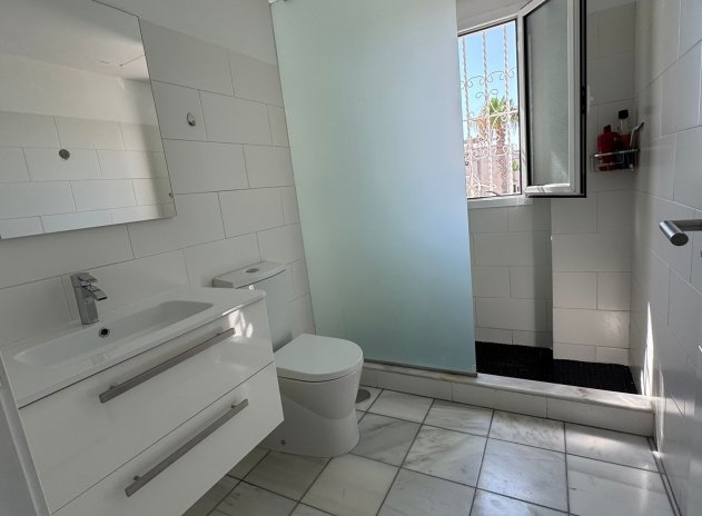 Revente - Maison mitoyenne - Torrevieja