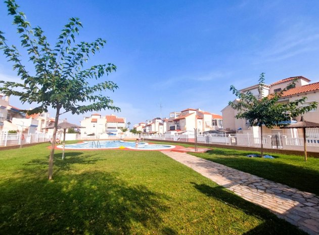 Resale - Apartment / Flat * - Orihuela Costa - Playa Flamenca *