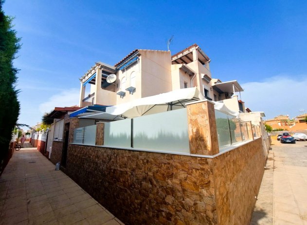 Resale - Apartment / Flat * - Orihuela Costa - Playa Flamenca *
