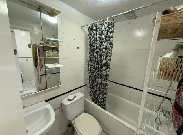 Herverkoop - Rijwoning - Torrevieja - Carrefour