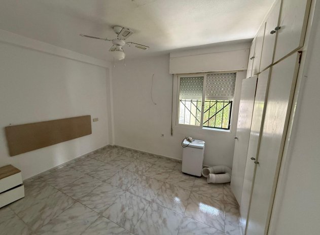 Herverkoop - Rijwoning - Torrevieja - Carrefour