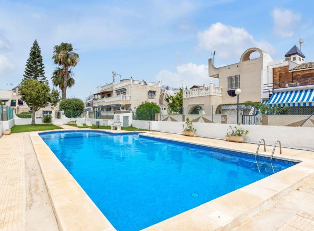 Herverkoop - Rijwoning - Torrevieja - Carrefour