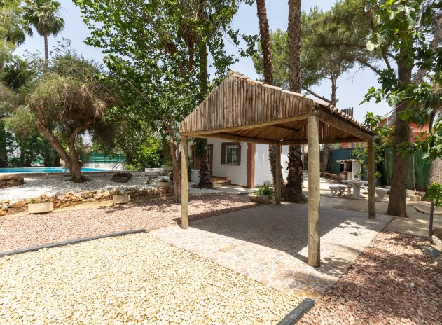 Wiederverkauf - Finca / Ländliches Wohnhaus - Orihuela