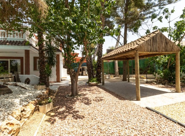 Wiederverkauf - Finca / Ländliches Wohnhaus - Orihuela