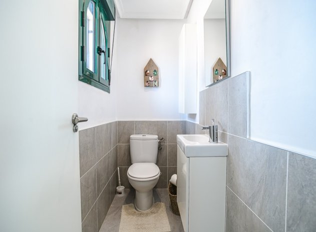 Herverkoop - Villa - Torrevieja - Los Balcones