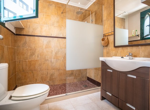 Herverkoop - Villa - Torrevieja - Los Balcones