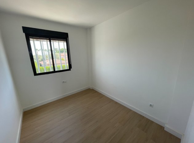 Wiederverkauf - Kommerziell - Daya Nueva