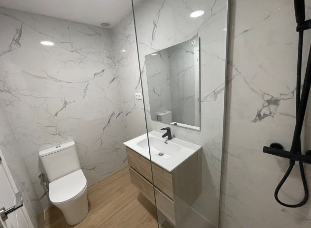 Wiederverkauf - Kommerziell - Daya Nueva