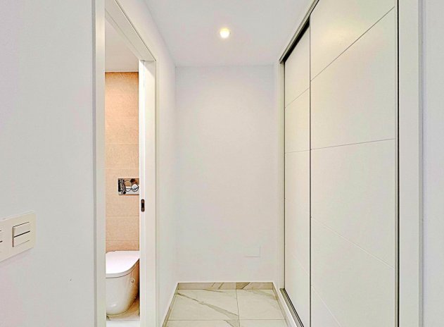 Herverkoop - Rijwoning - Torrevieja - Los Balcones