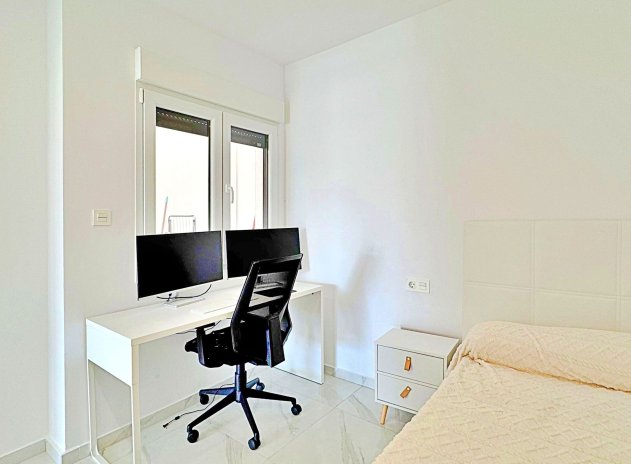 Herverkoop - Rijwoning - Torrevieja - Los Balcones