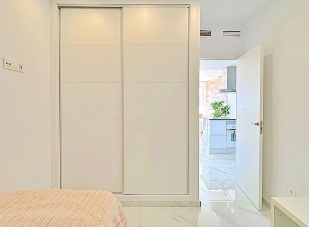 Herverkoop - Rijwoning - Torrevieja - Los Balcones