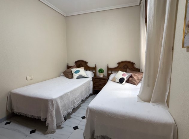 Reventa - Apartamento / Piso - Torrevieja