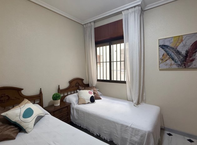 Reventa - Apartamento / Piso - Torrevieja