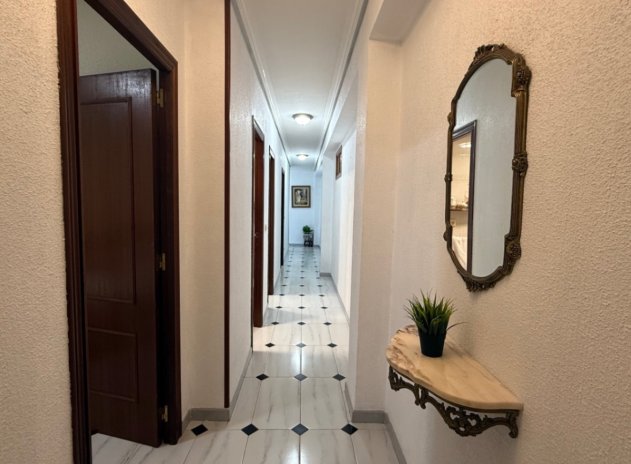 Reventa - Apartamento / Piso - Torrevieja