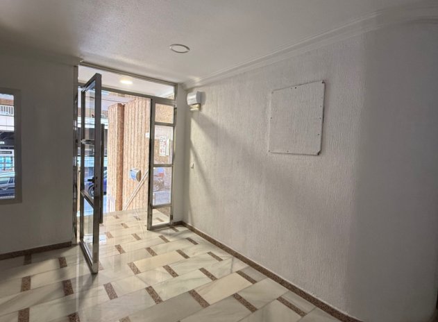 Reventa - Apartamento / Piso - Torrevieja