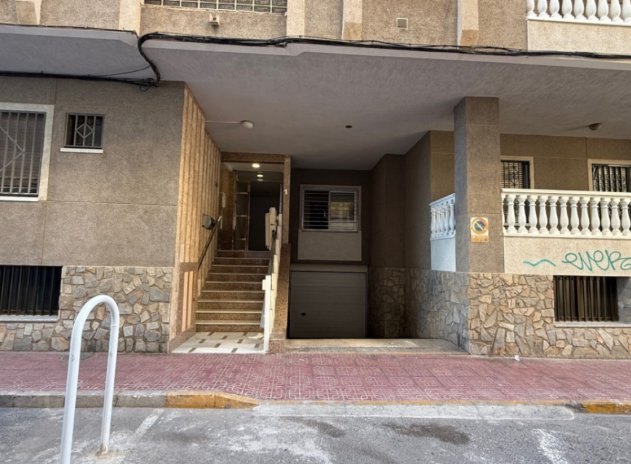 Reventa - Apartamento / Piso - Torrevieja