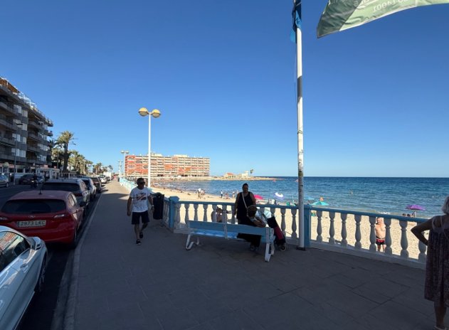 Reventa - Apartamento / Piso - Torrevieja