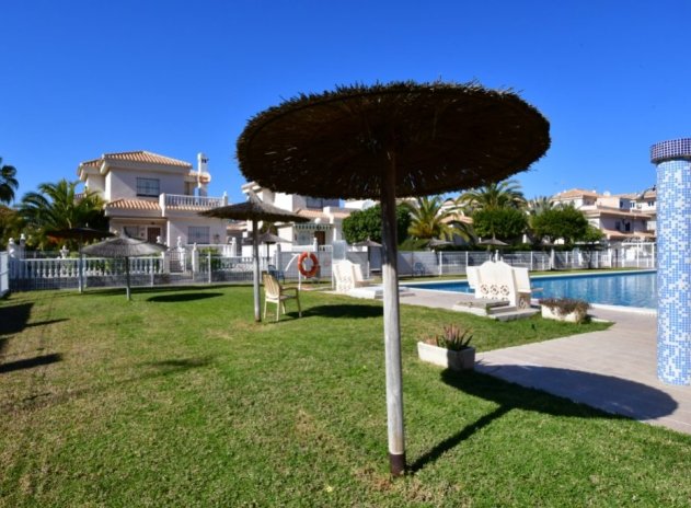 Resale - Townhouse * - Orihuela - Playa Flamenca