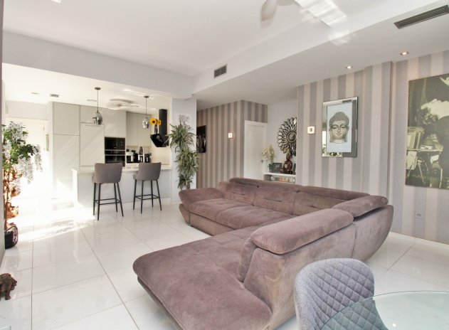 Reventa - Villa - Villamartin - Villamartín