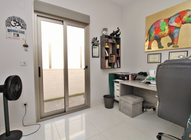 Reventa - Villa - Villamartin - Villamartín