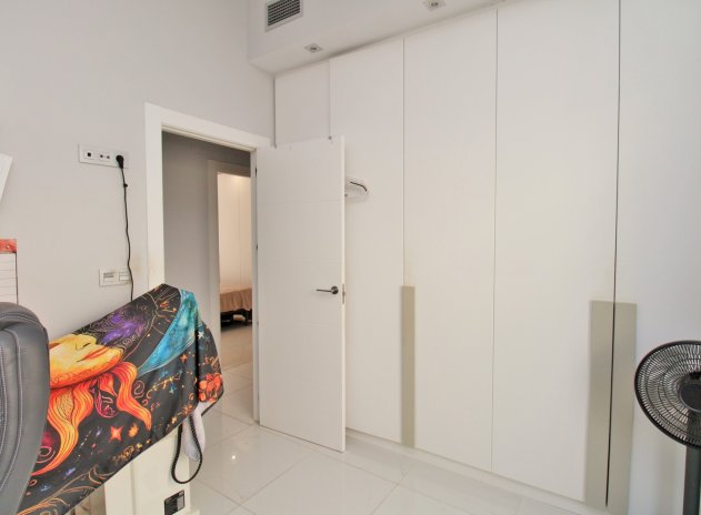 Reventa - Villa - Villamartin - Villamartín