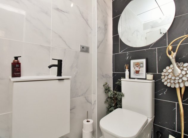 Reventa - Villa - Villamartin - Villamartín