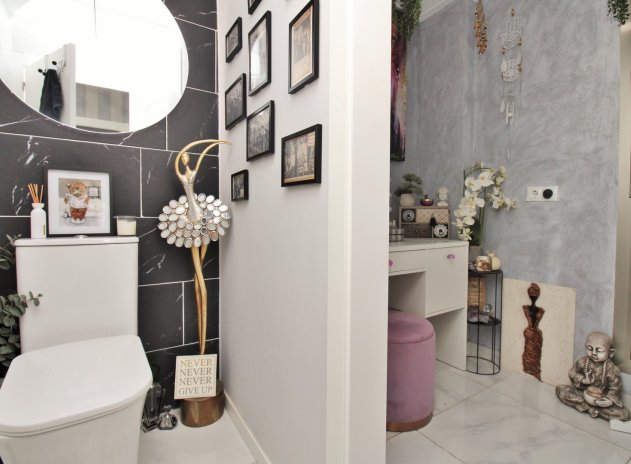 Reventa - Villa - Villamartin - Villamartín