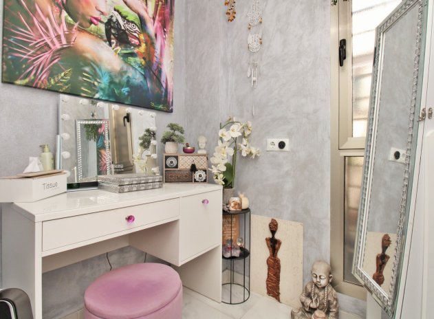 Reventa - Villa - Villamartin - Villamartín