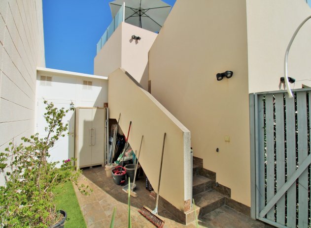 Reventa - Villa - Villamartin - Villamartín