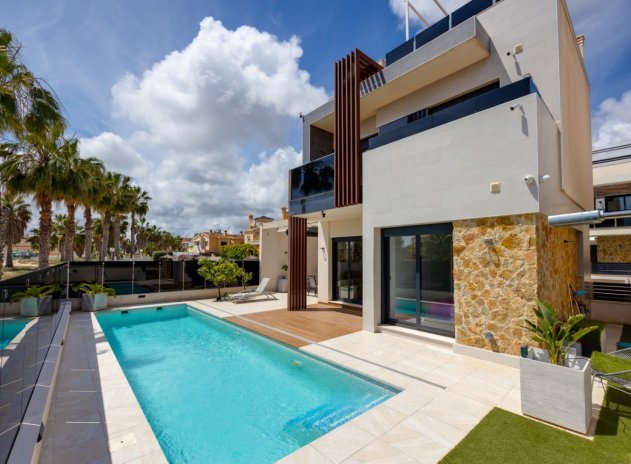 Resale - Villa * - Orihuela - Lomas de Cabo Roig