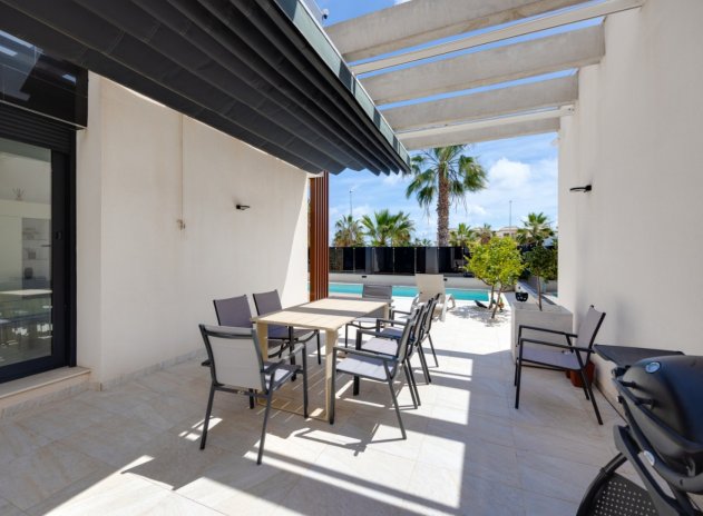 Resale - Villa * - Orihuela - Lomas de Cabo Roig