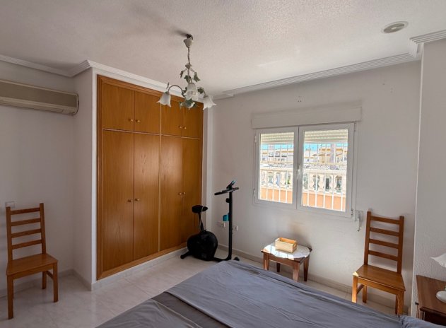 Wiederverkauf - Villa - Orihuela Costa