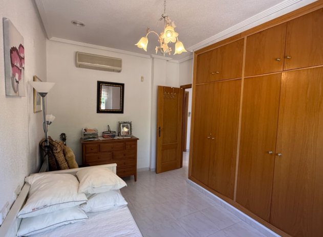 Wiederverkauf - Villa - Orihuela Costa