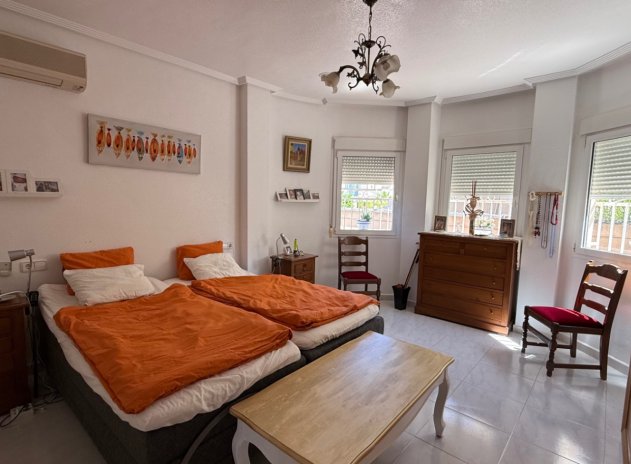 Wiederverkauf - Villa - Orihuela Costa