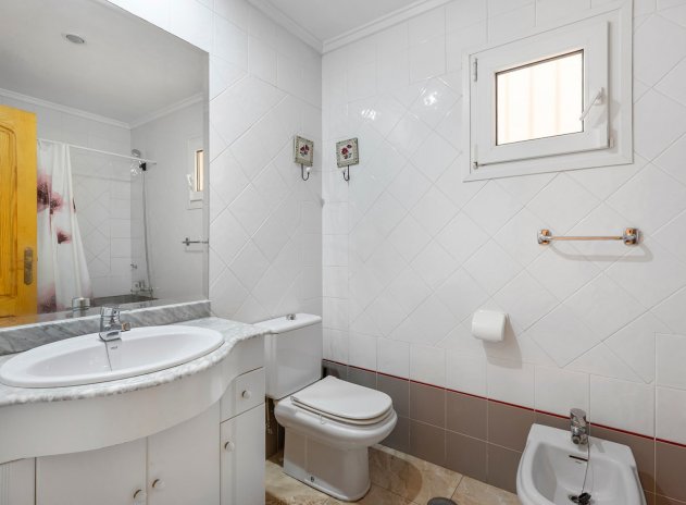 Resale - Apartment / Flat * - La Mata - Playa