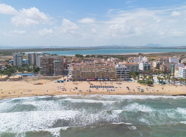 Resale - Apartment / Flat * - La Mata - Playa