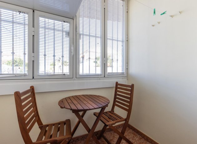 Resale - Apartment / Flat * - Torrevieja - Playa de los Locos *