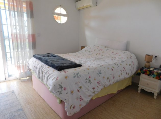 Herverkoop - Rijwoning - Torremendo