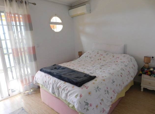 Herverkoop - Rijwoning - Torremendo