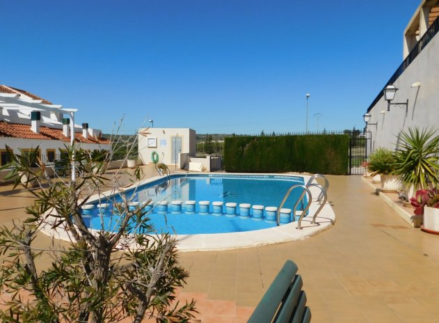 Herverkoop - Rijwoning - Torremendo