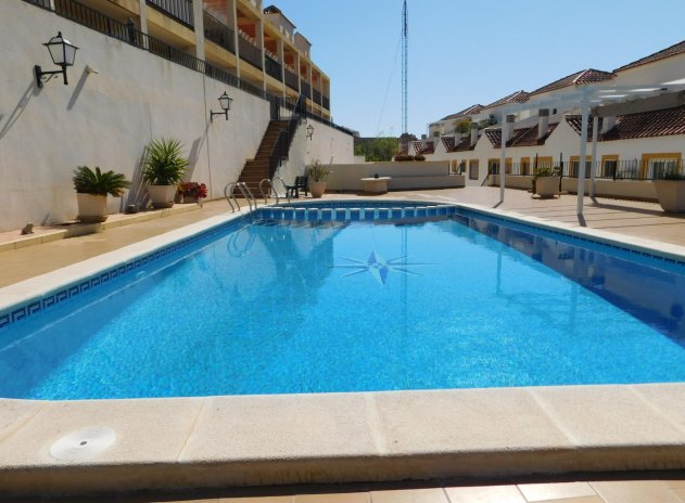 Herverkoop - Rijwoning - Torremendo