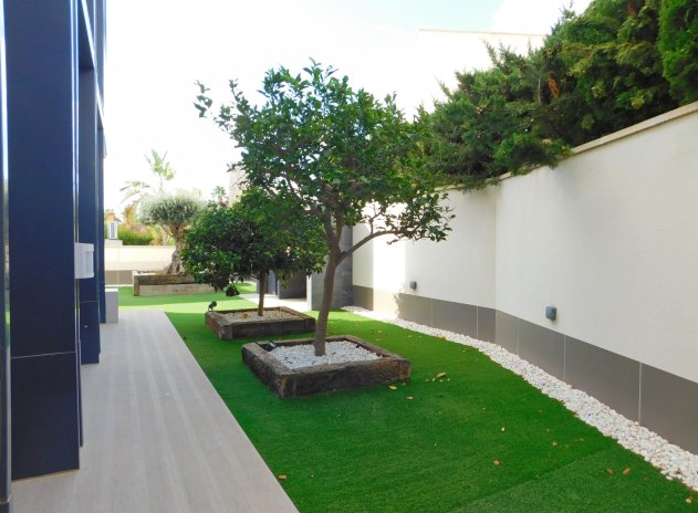 Resale - Villa * - San Miguel de Salinas - San Miguel de Salinas *