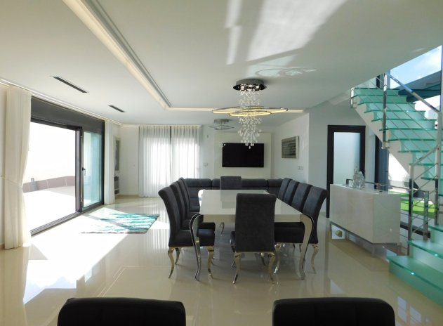 Resale - Villa * - San Miguel de Salinas - San Miguel de Salinas *