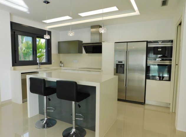 Resale - Villa * - San Miguel de Salinas - San Miguel de Salinas *