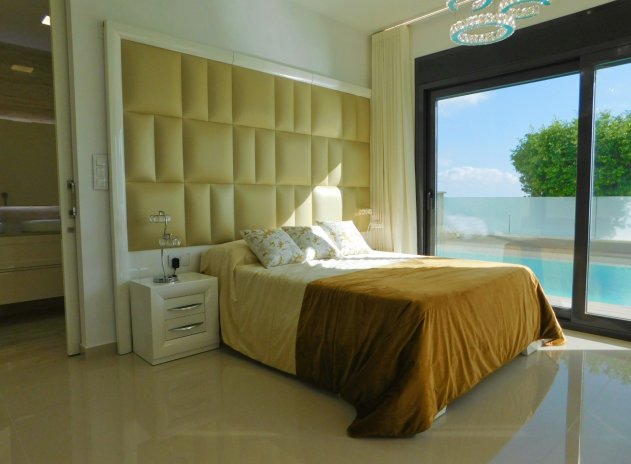 Resale - Villa * - San Miguel de Salinas - San Miguel de Salinas *