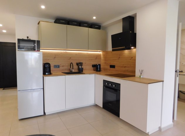 Resale - Apartment / Flat * - Torrevieja - Torrevieja *